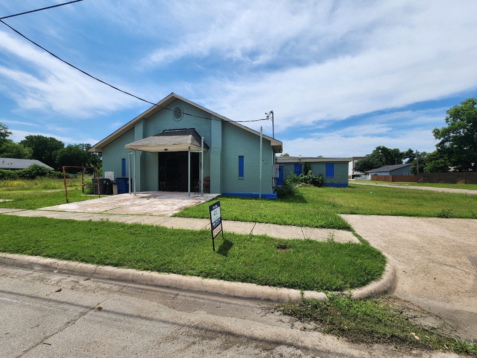 1850 Bayside Street Dallas TX 75212