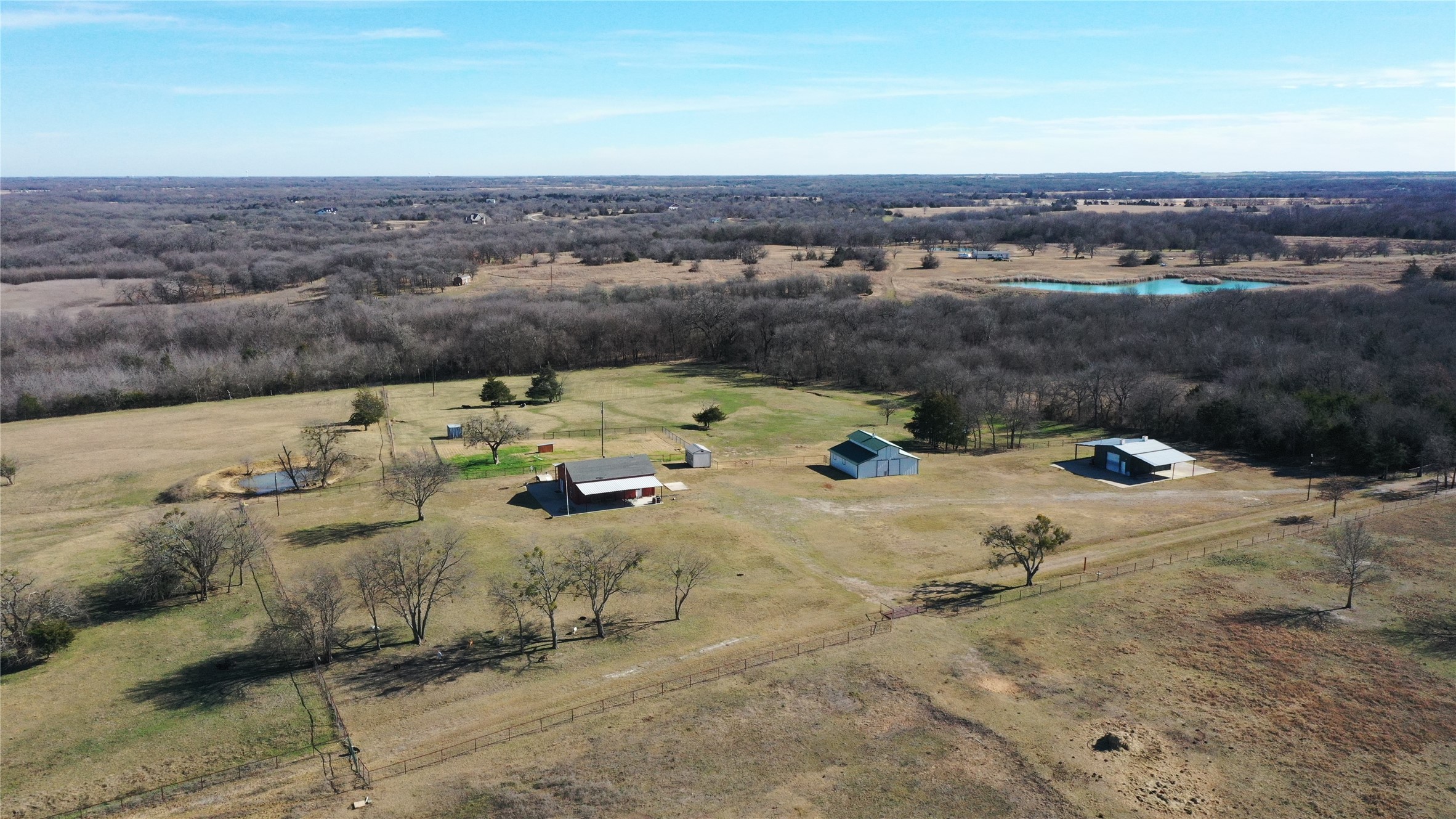 984 County Road 4027 Savoy TX 75479