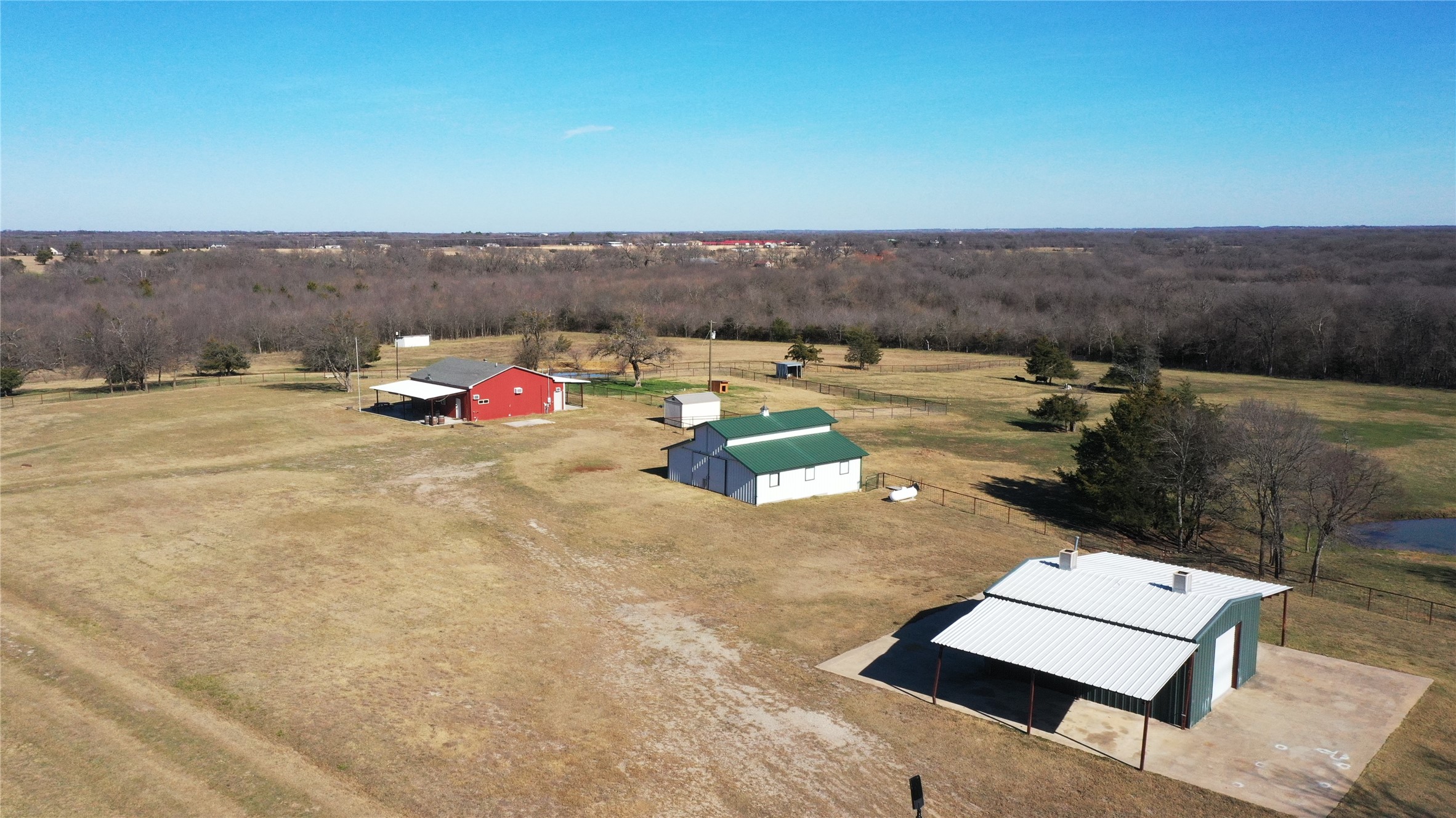 984 County Road 4027 Savoy TX 75479