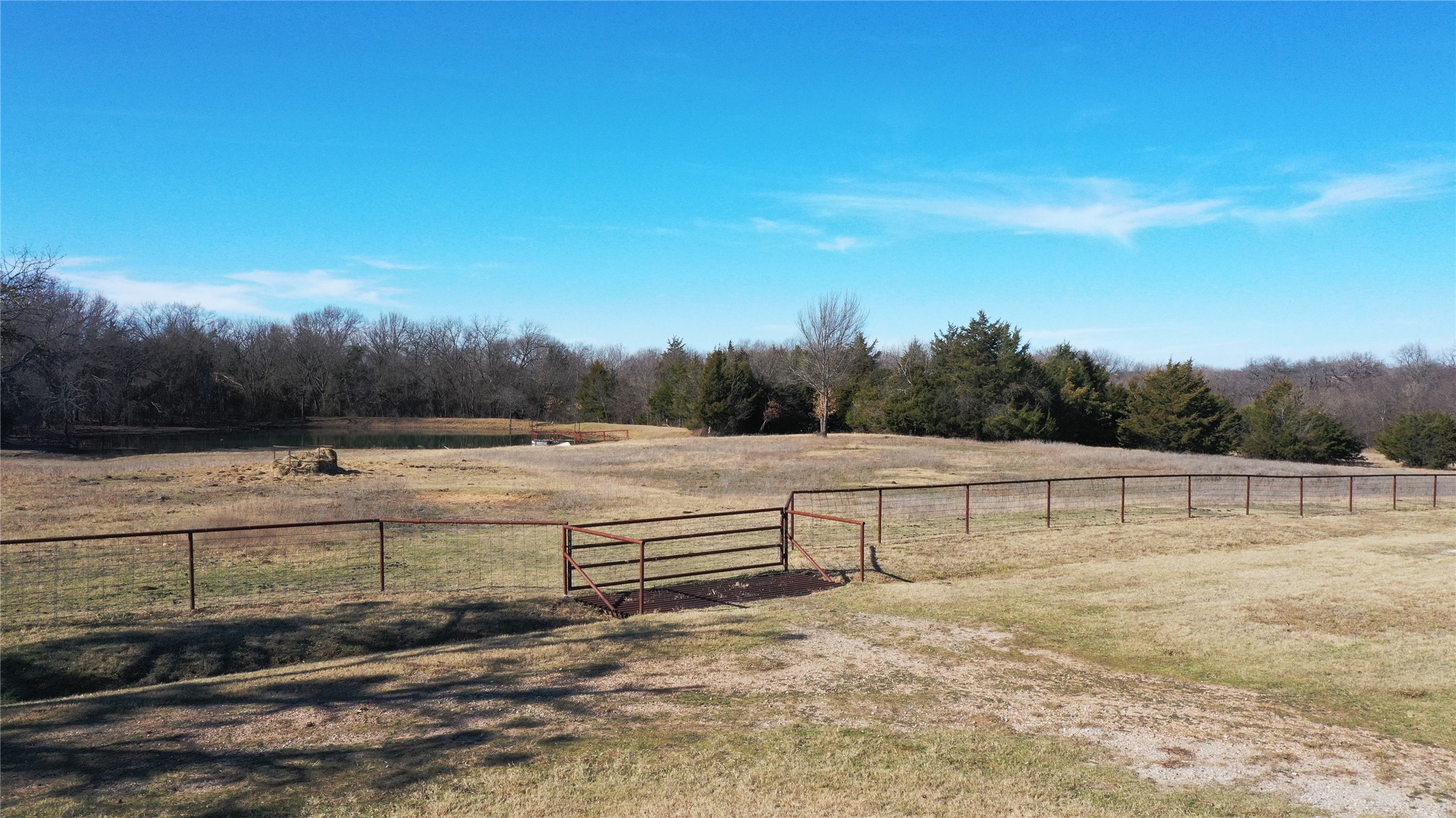 984 County Road 4027 Savoy TX 75479