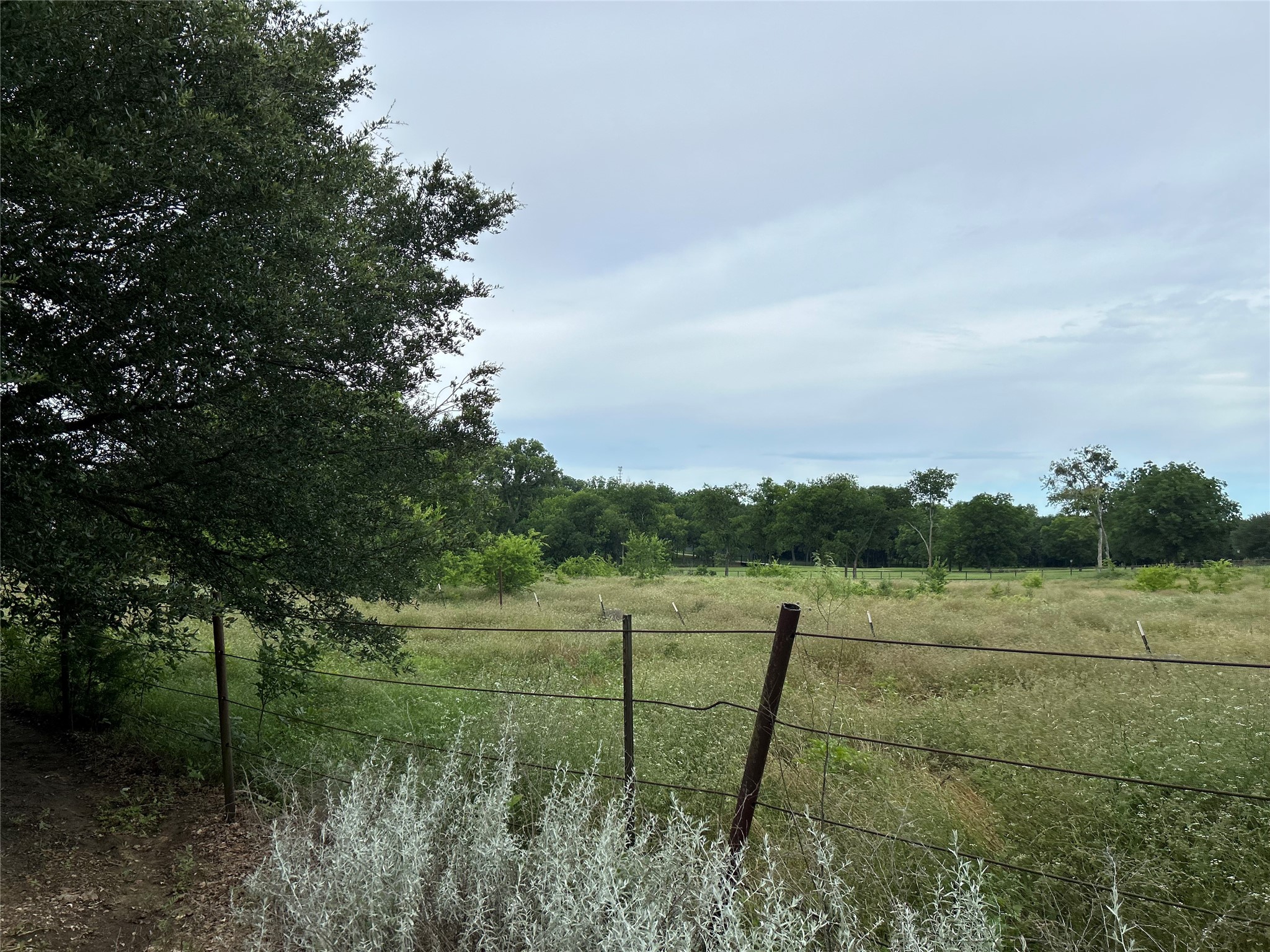 215 N Cummings Drive Alvarado TX 76009