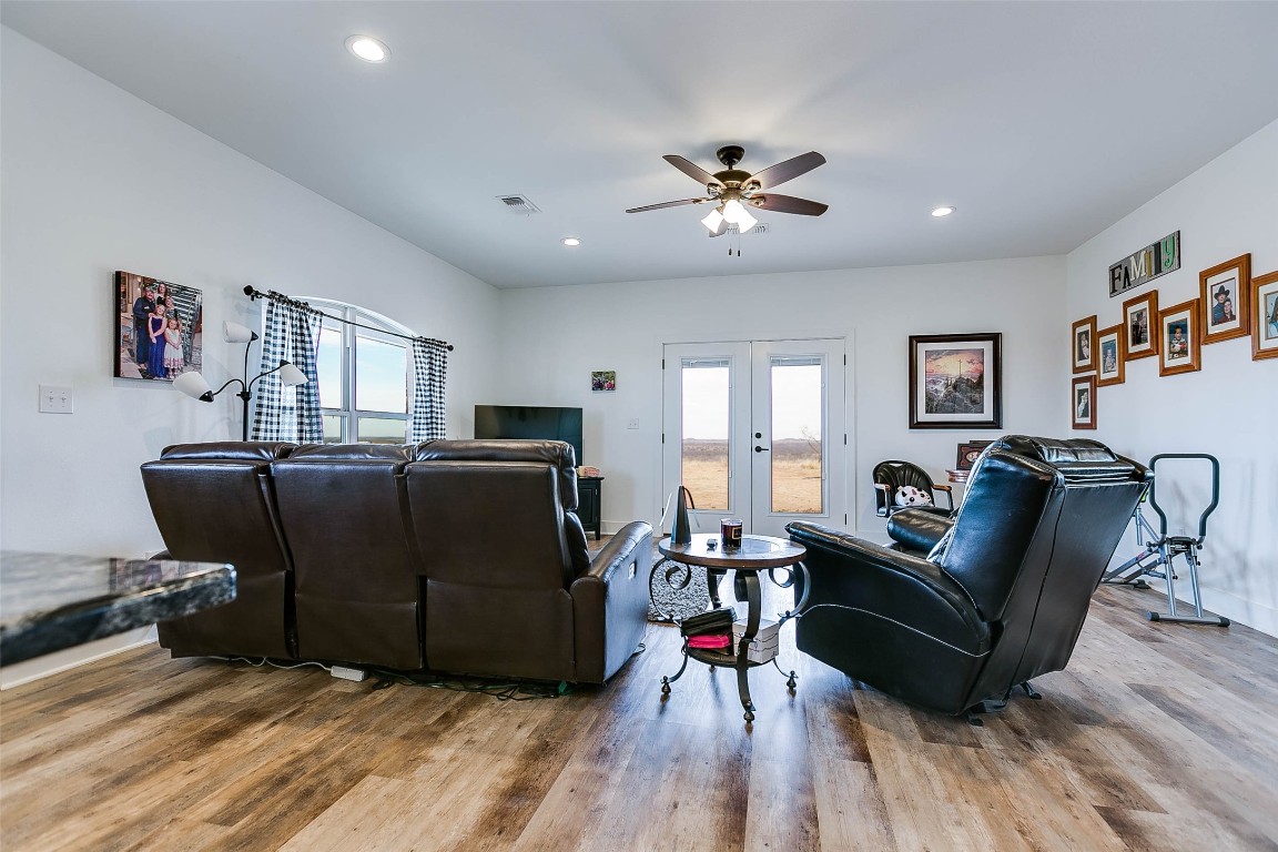 12487 Cr 4102 Hermleigh TX 79526
