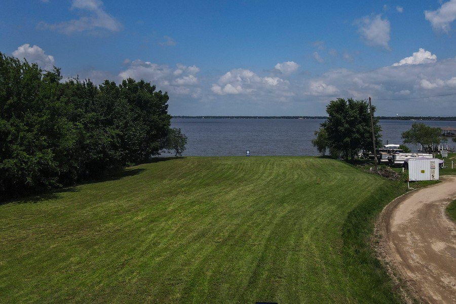 716 Lakeshore Drive Kemp TX 75143