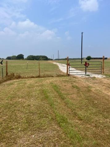1154 County Road 2475 Alvord TX 76225
