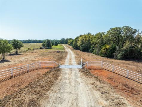 Tbd Complete Lcr 800 Groesbeck TX 76642