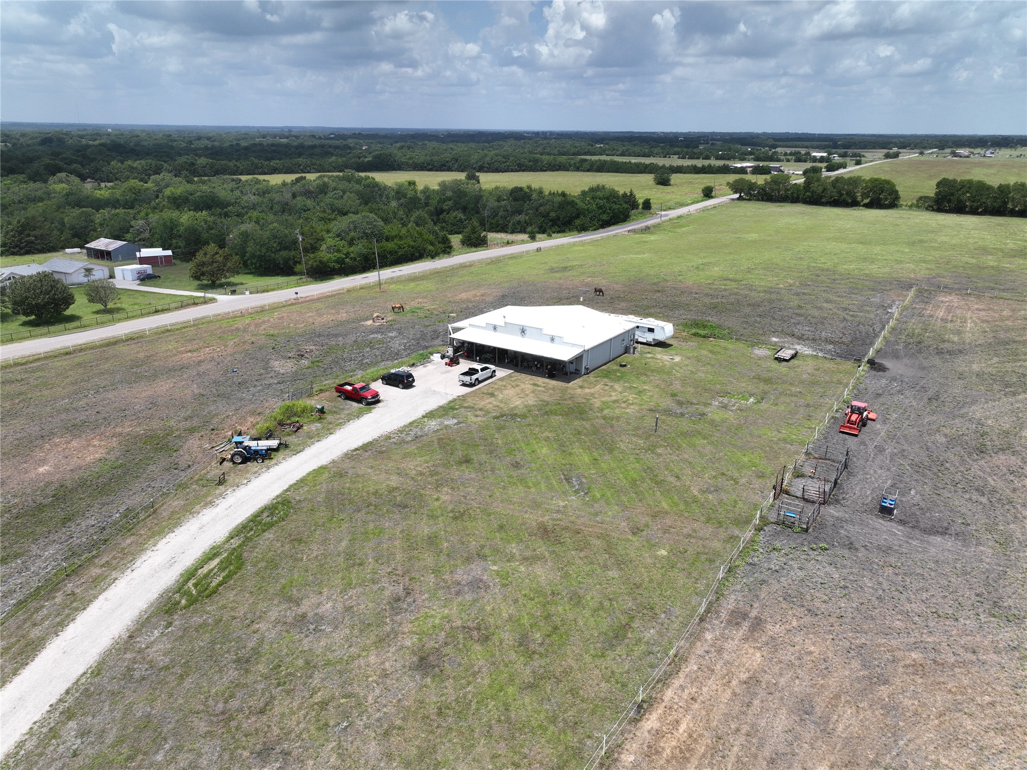 201 Pr 33 (off Cr 633) Trenton TX 75490