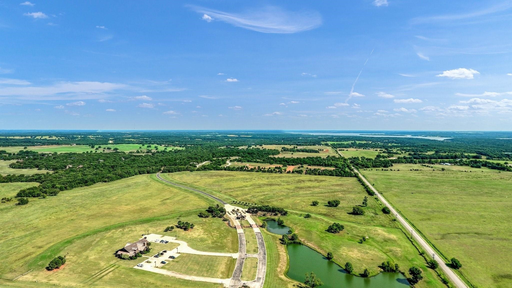 244 Sycamore Hills Loop Gordonville TX 76245