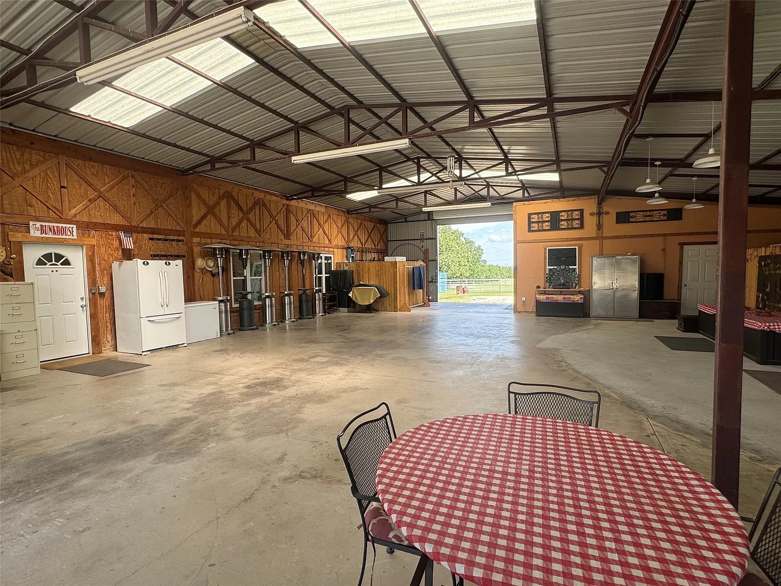 125B Rolling Bend Road Alvord TX 76225