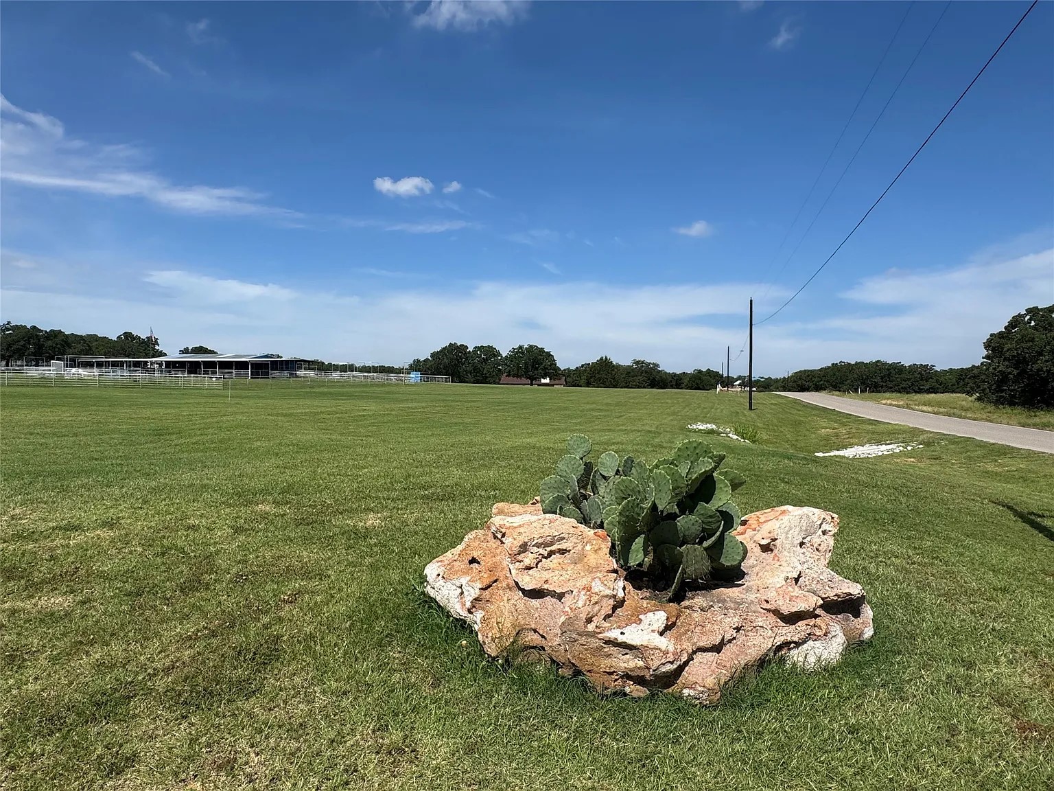 125B Rolling Bend Road Alvord TX 76225