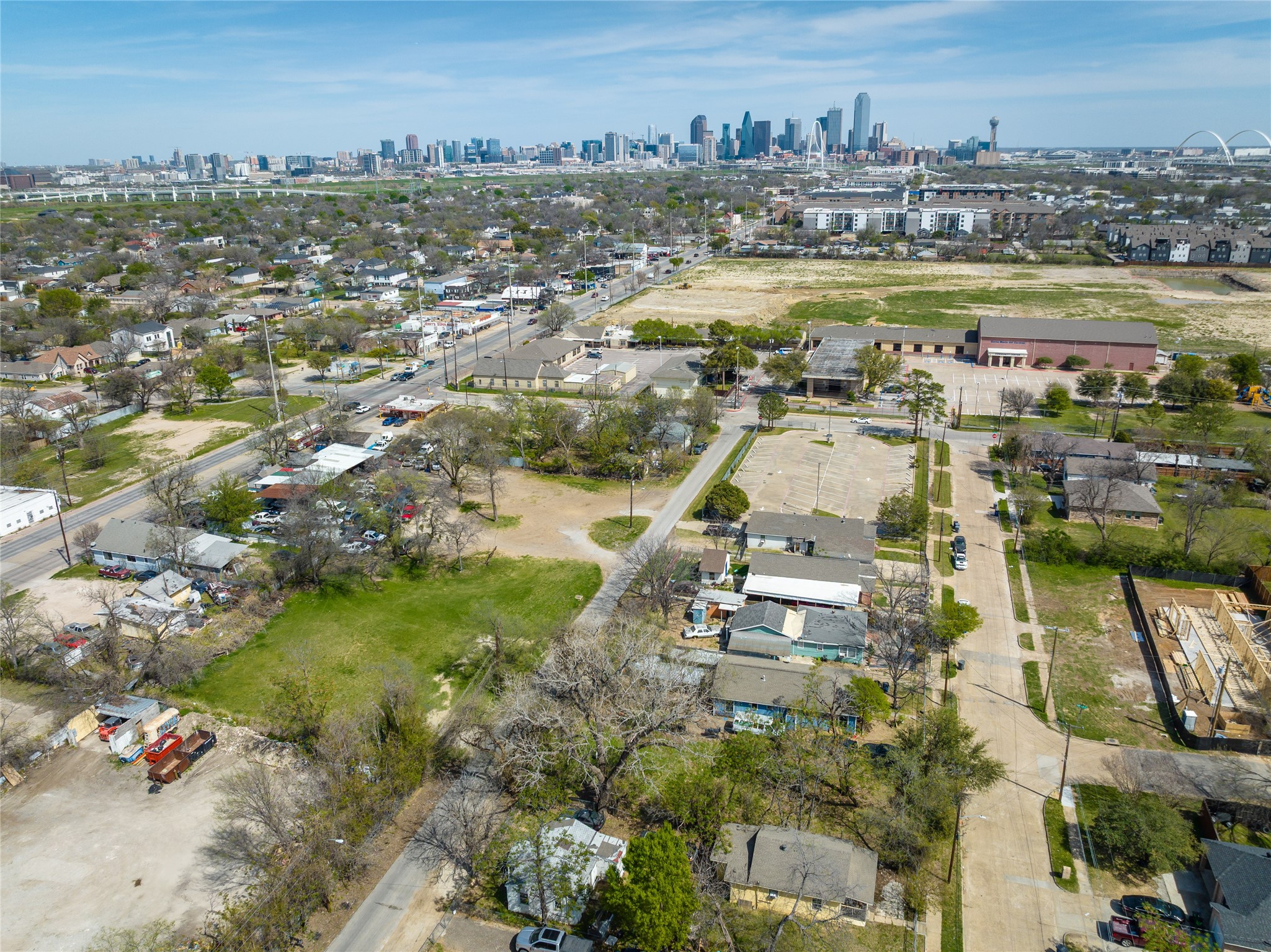1835 Akron Street Dallas TX 75212