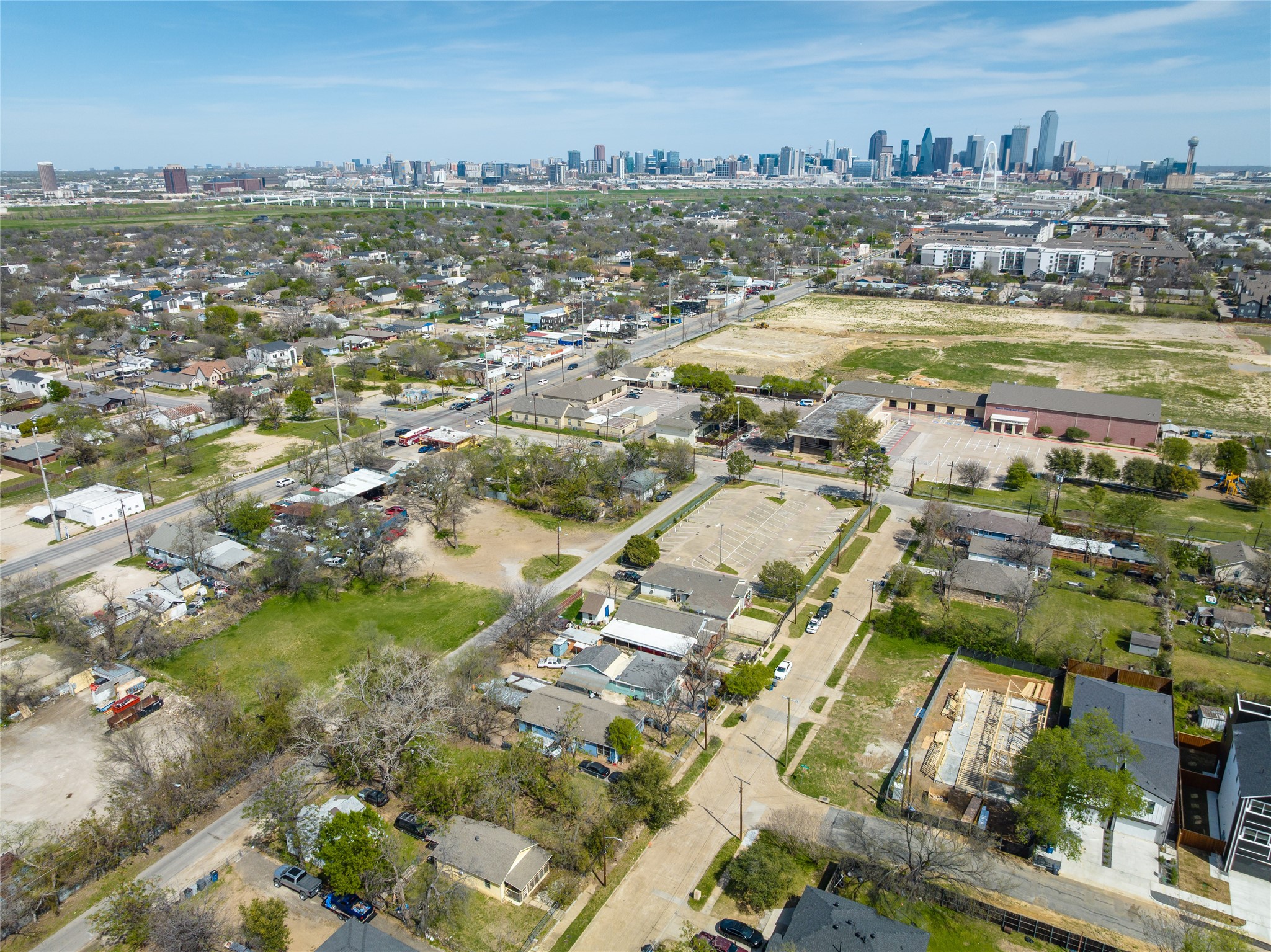 1835 Akron Street Dallas TX 75212