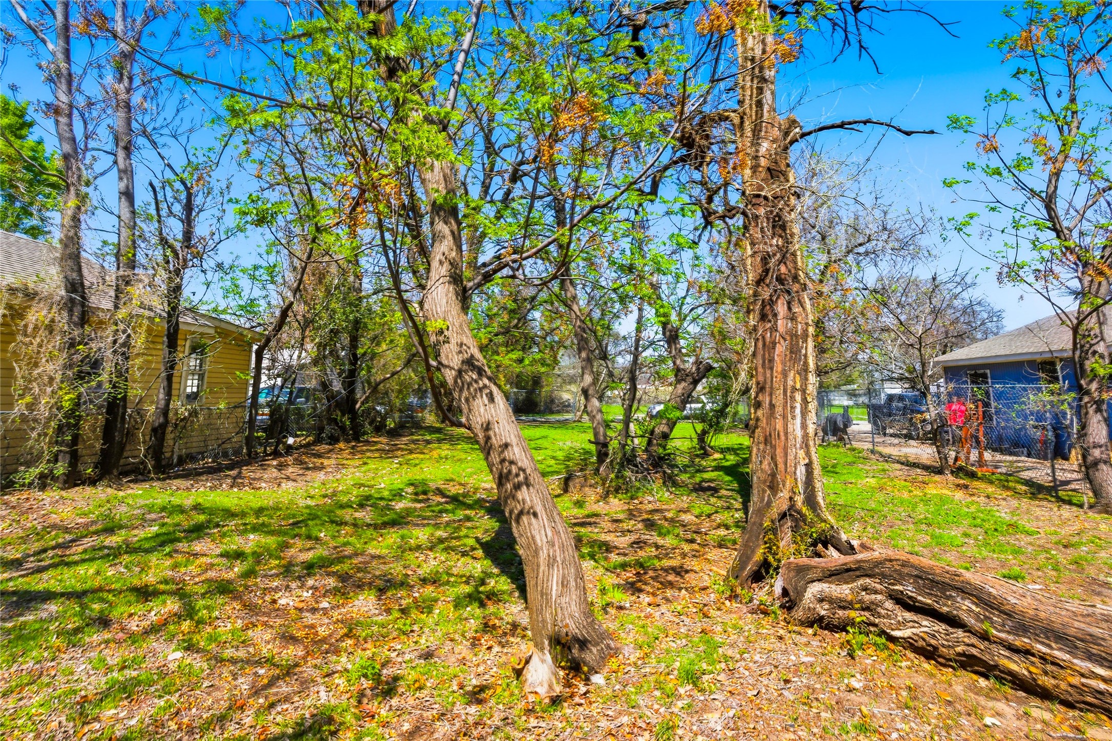 1835 Akron Street Dallas TX 75212