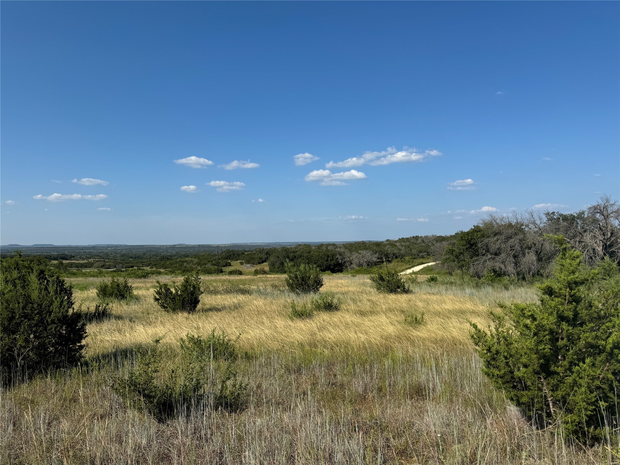 1817 Pr 3032 Hamilton TX 76531