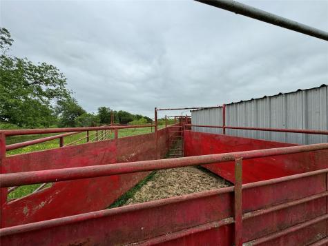 395-452 County Road 470 Chilton TX 76632