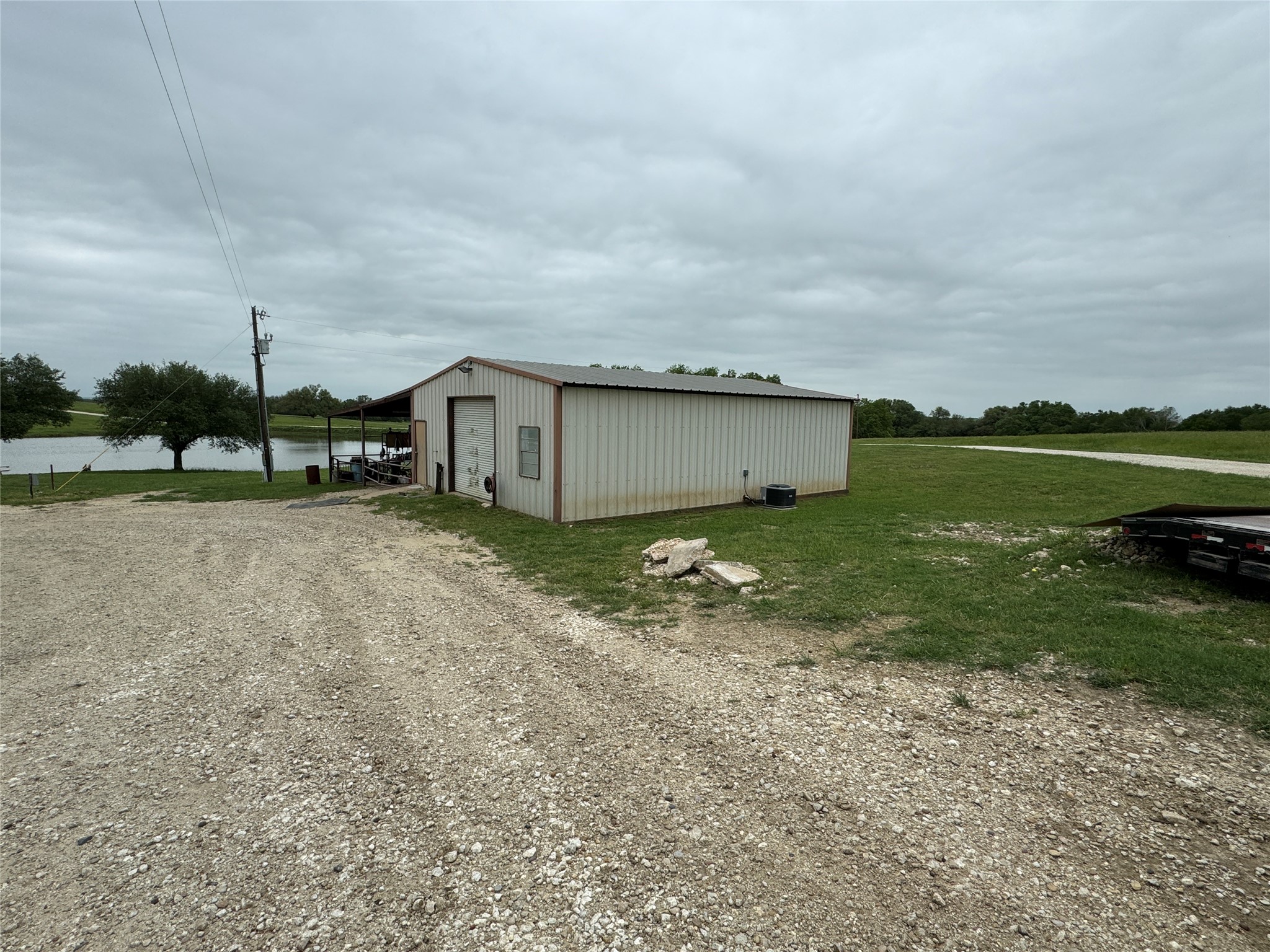 395-452 County Road 470 Chilton TX 76632