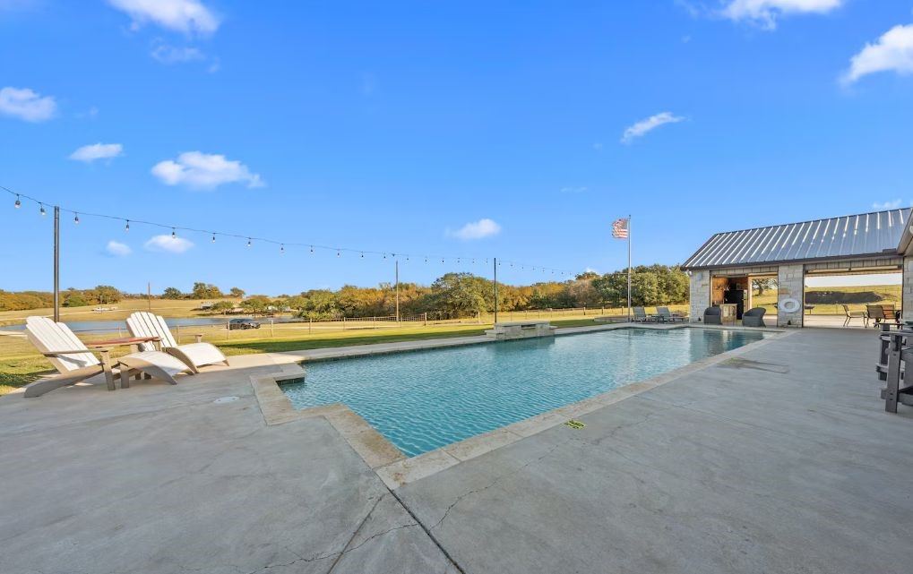 395-452 County Road 470 Chilton TX 76632