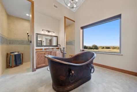 395-452 County Road 470 Chilton TX 76632