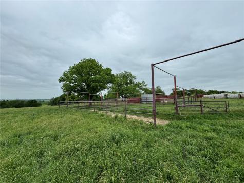 395-452 County Road 470 Chilton TX 76632