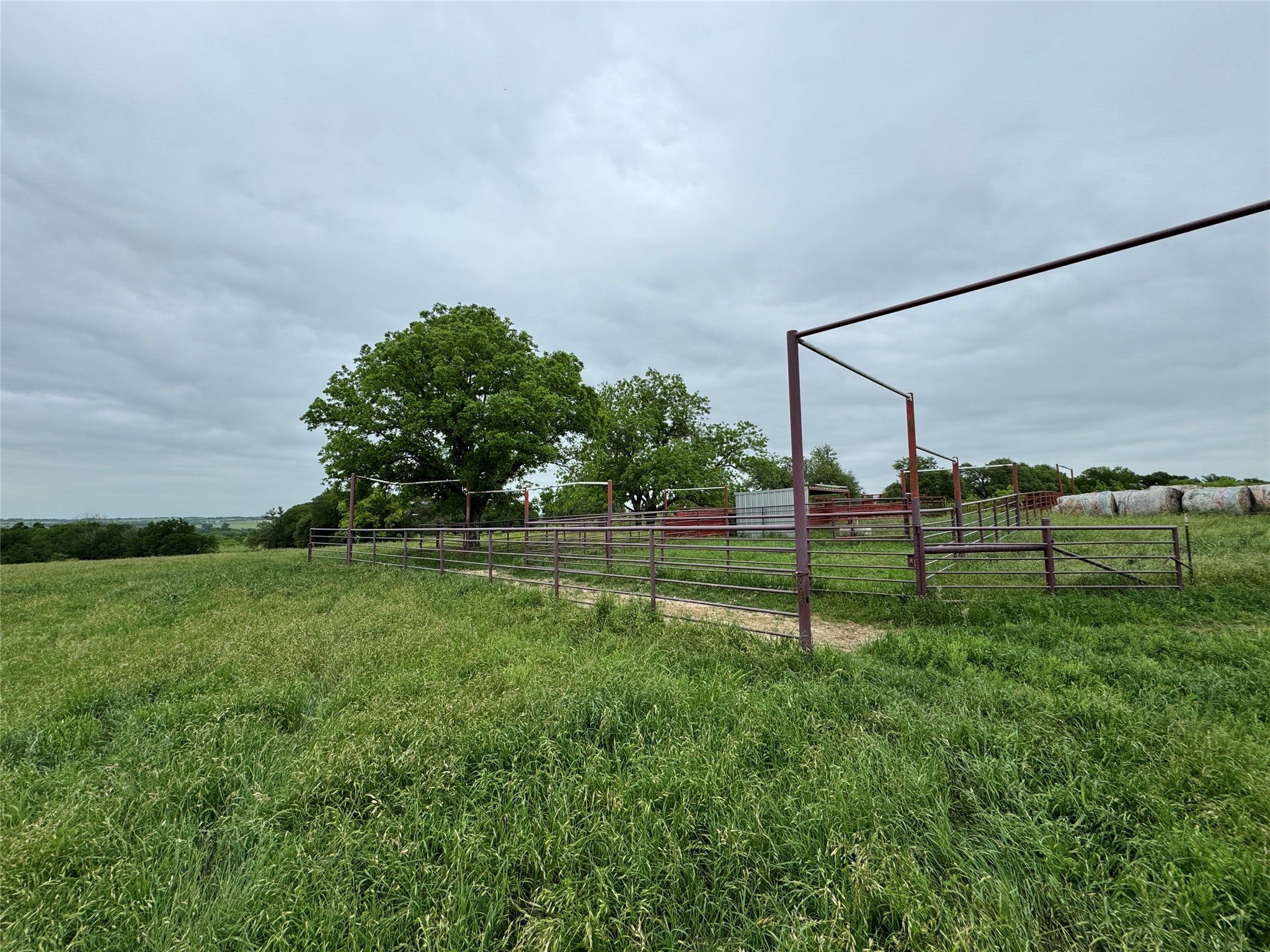 395-452 County Road 470 Chilton TX 76632