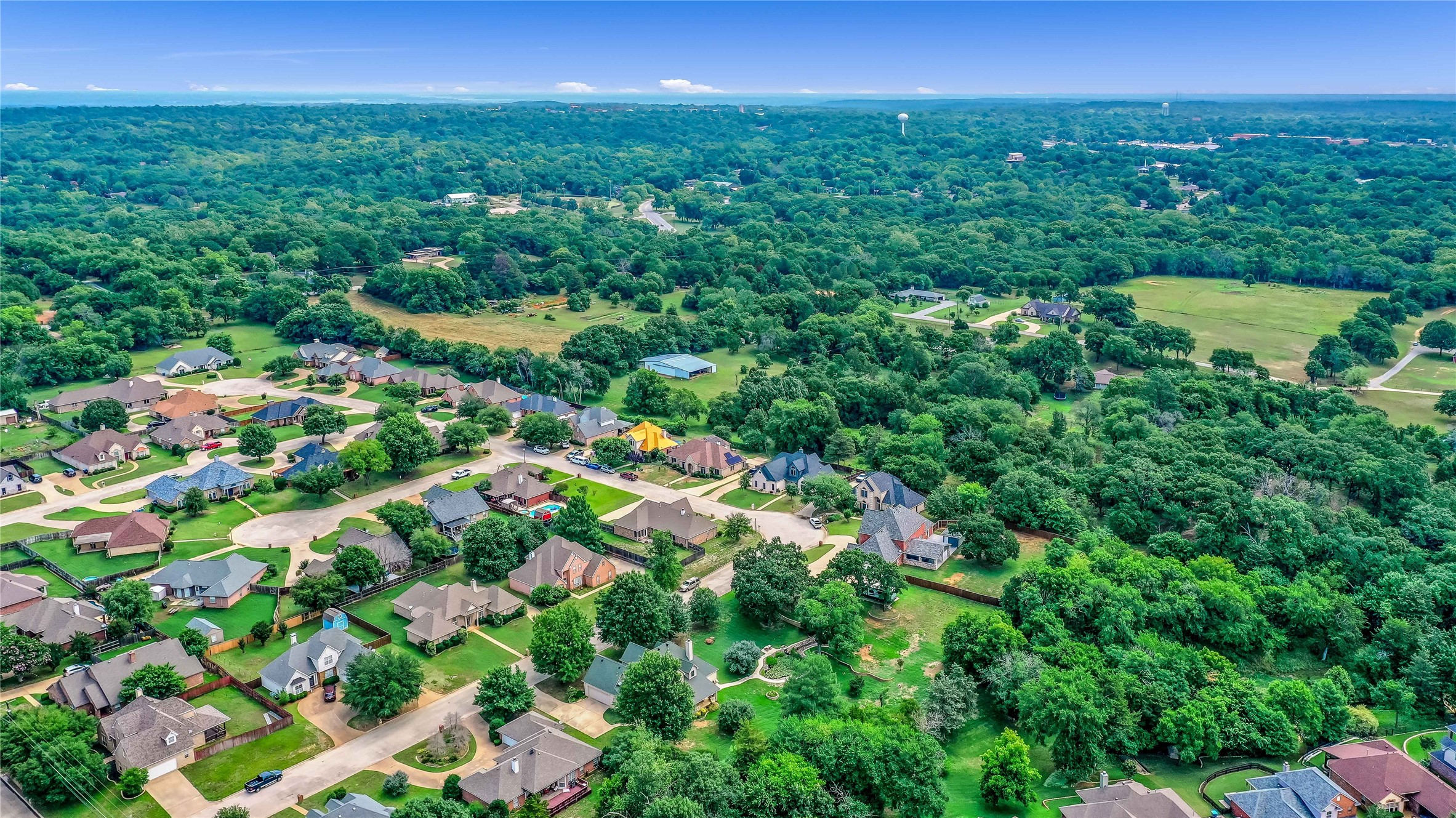 2108 Turtlecreek Denison TX 75020