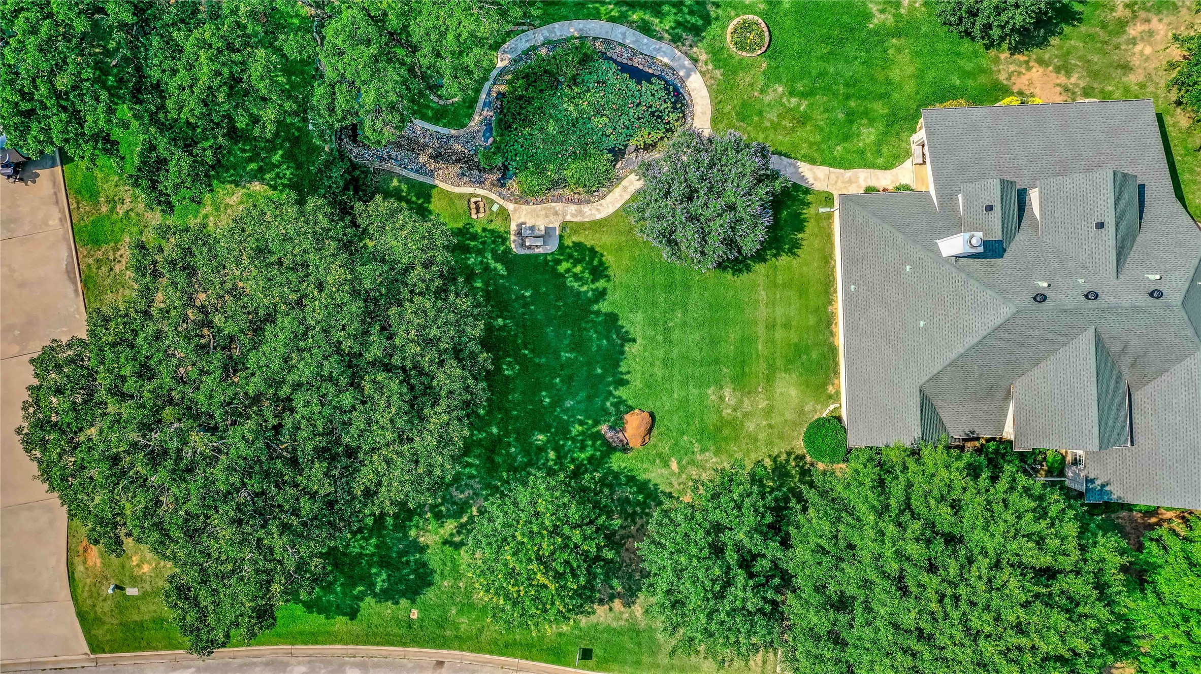2108 Turtlecreek Denison TX 75020