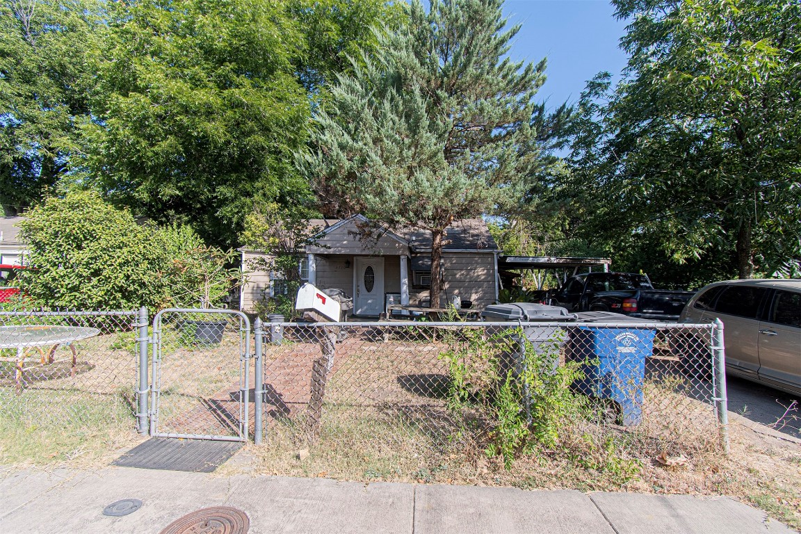 2710 Kimsey Drive Dallas TX 75235