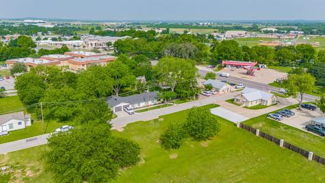 105 S Hawthorne Street Granbury TX 76048