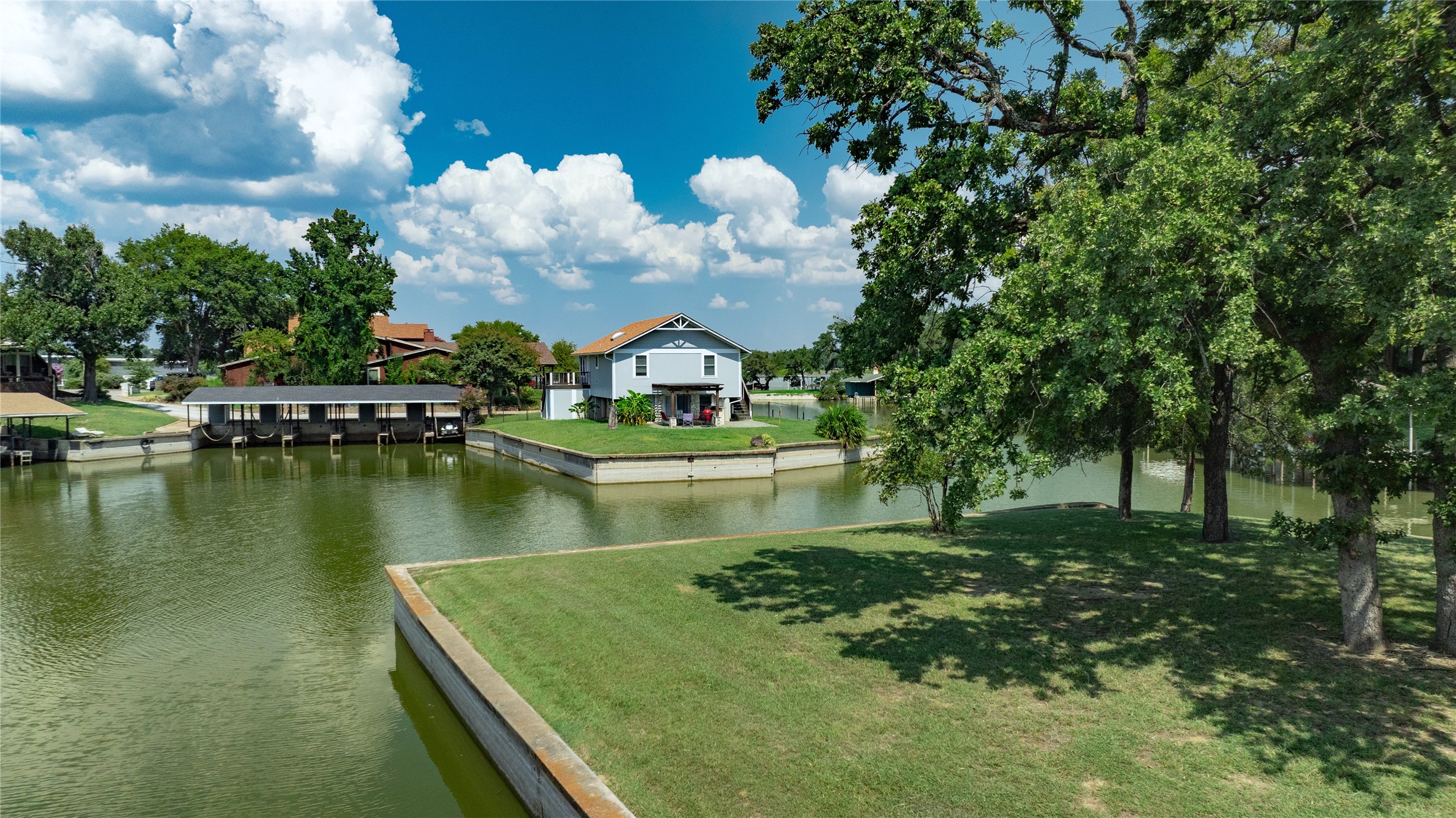 504 Harbor Drive S Azle TX 76020