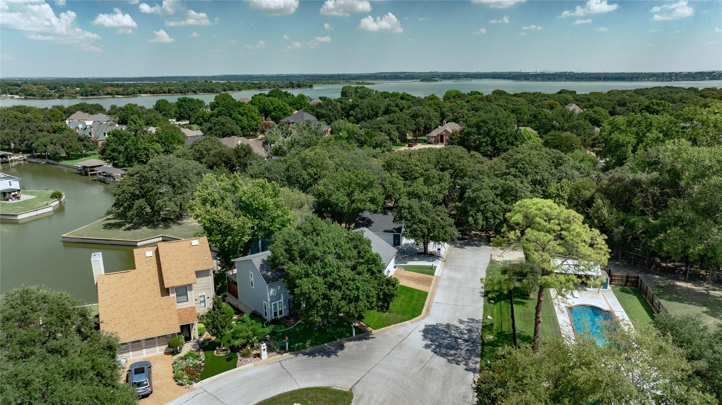 504 Harbor Drive S Azle TX 76020