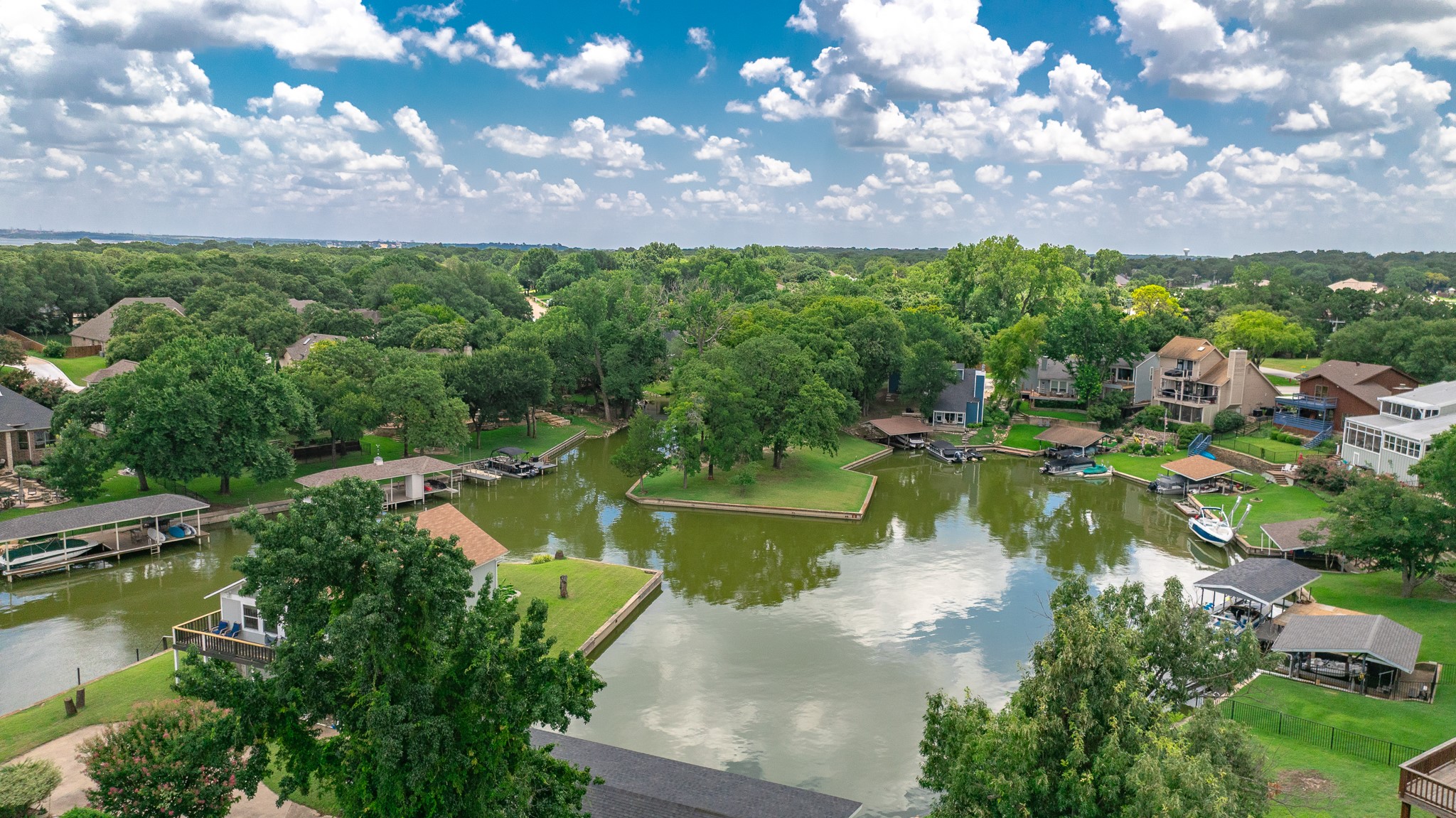 504 Harbor Drive S Azle TX 76020