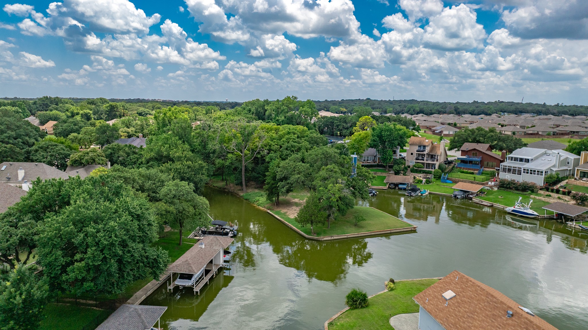 504 Harbor Drive S Azle TX 76020