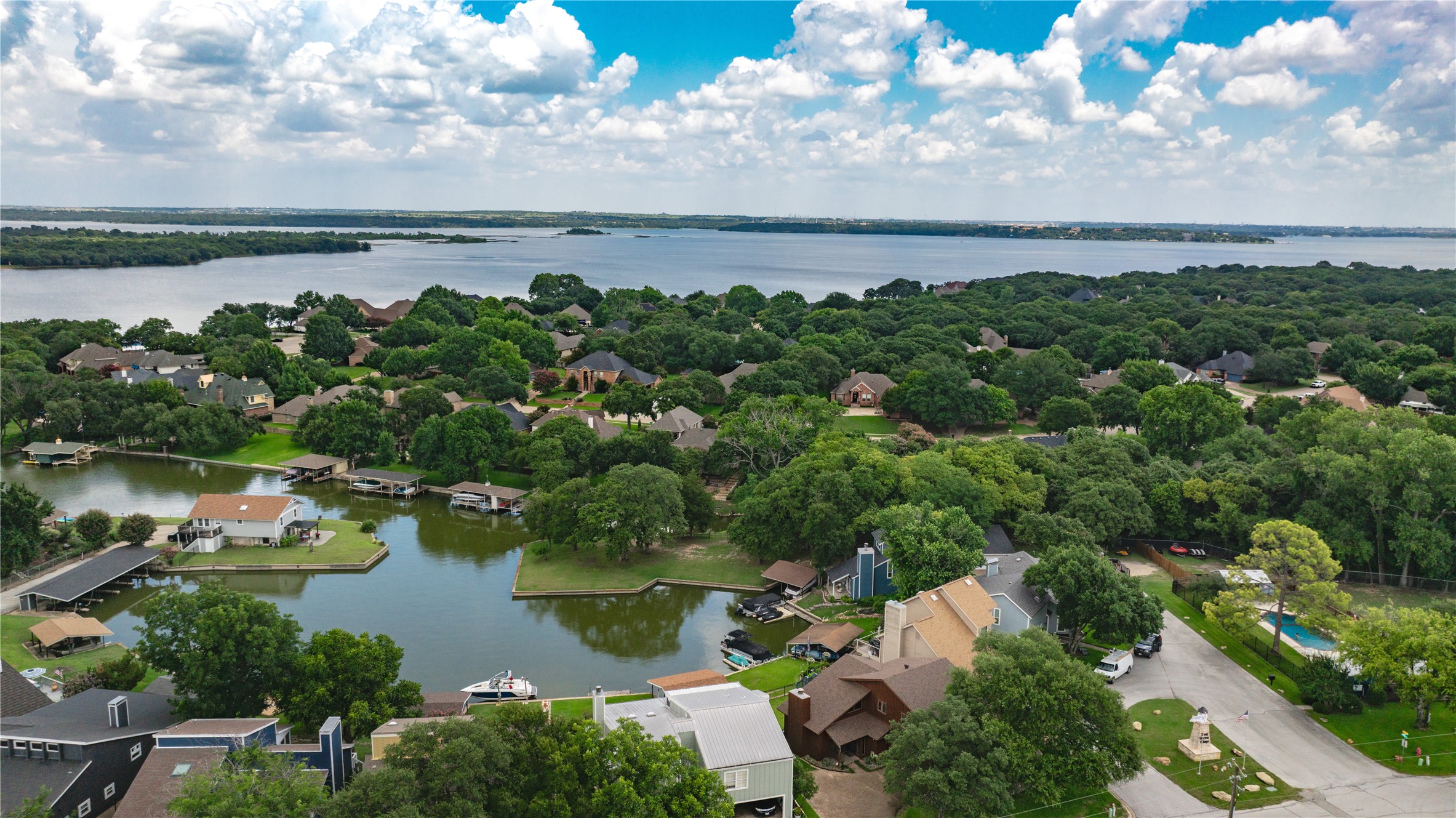 504 Harbor Drive S Azle TX 76020