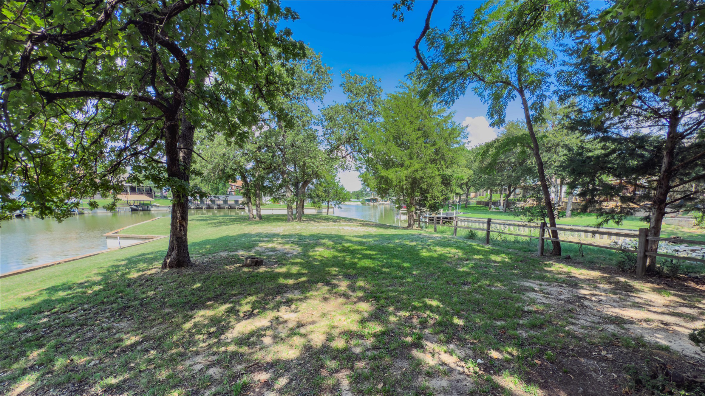 504 Harbor Drive S Azle TX 76020