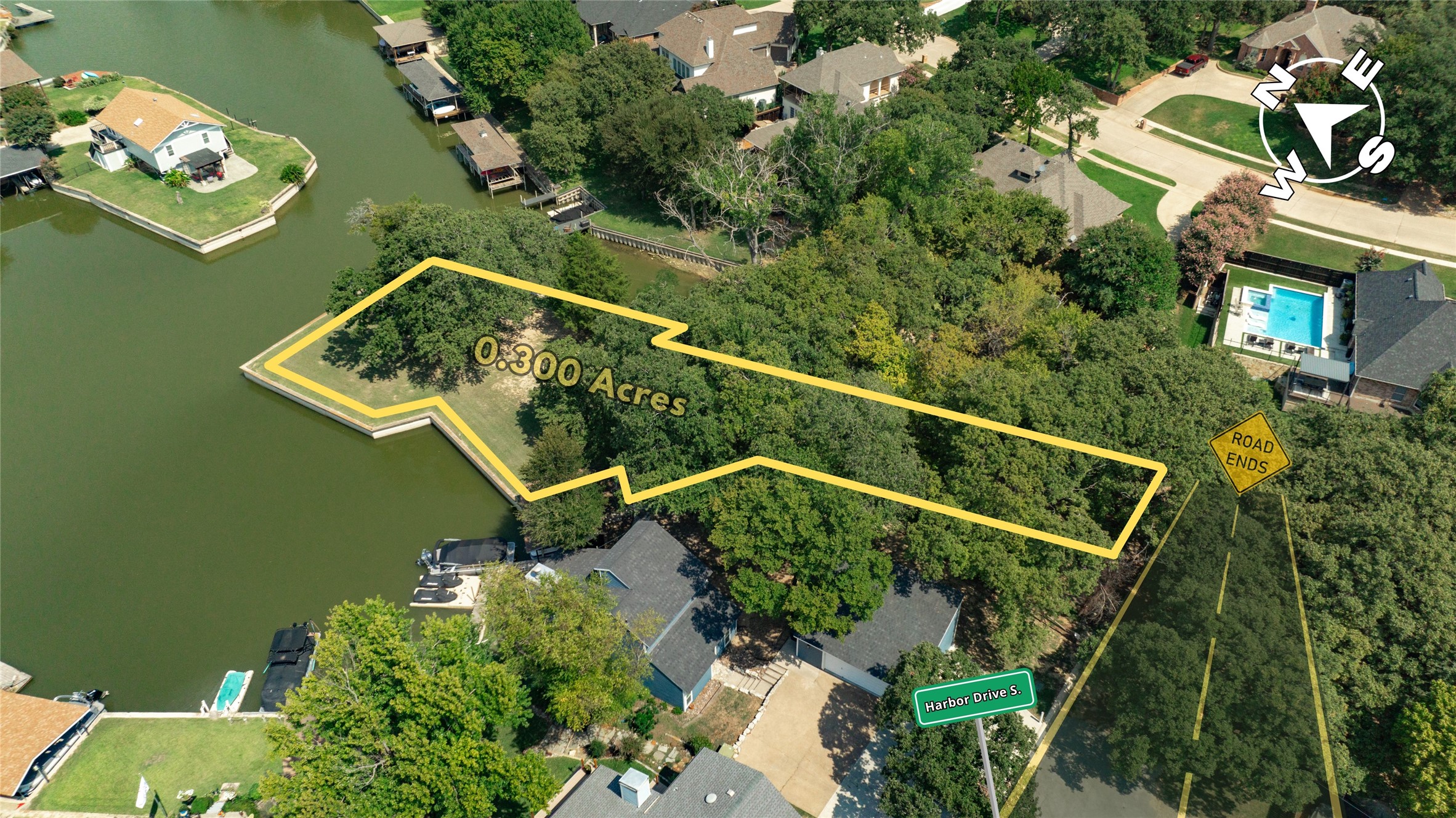 504 Harbor Drive S Azle TX 76020