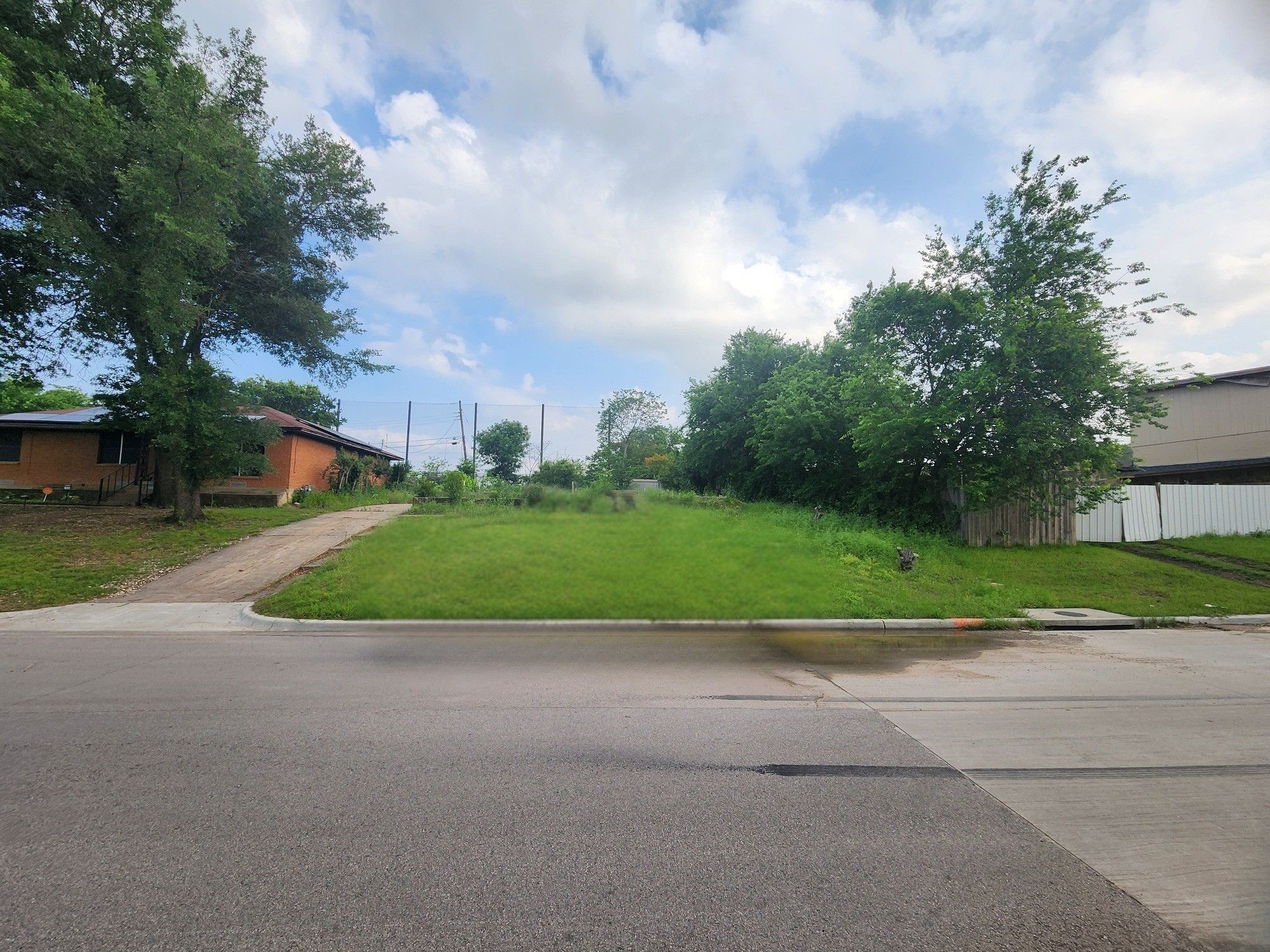 1802 Sutter Street Dallas TX 75216