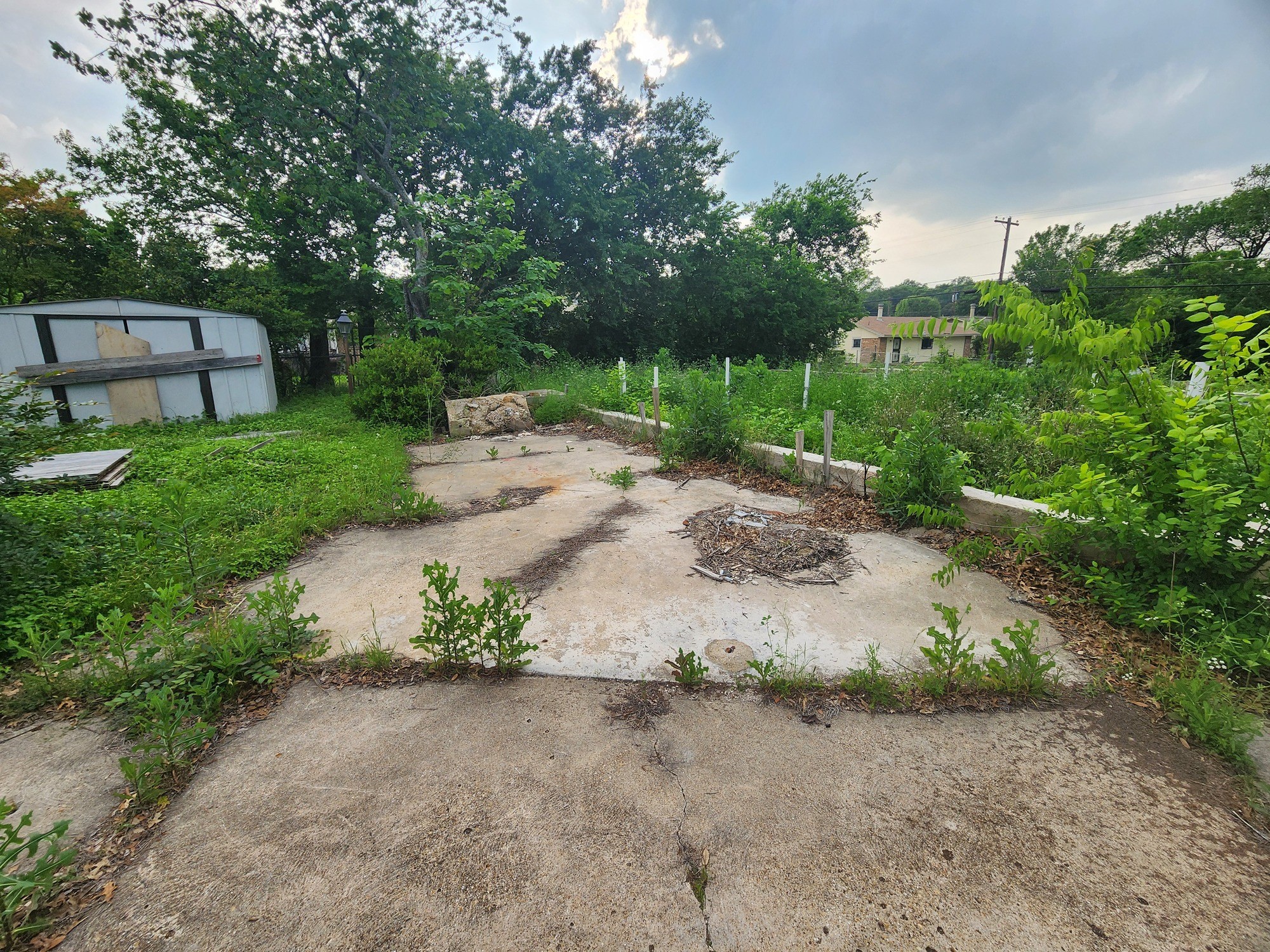 1802 Sutter Street Dallas TX 75216