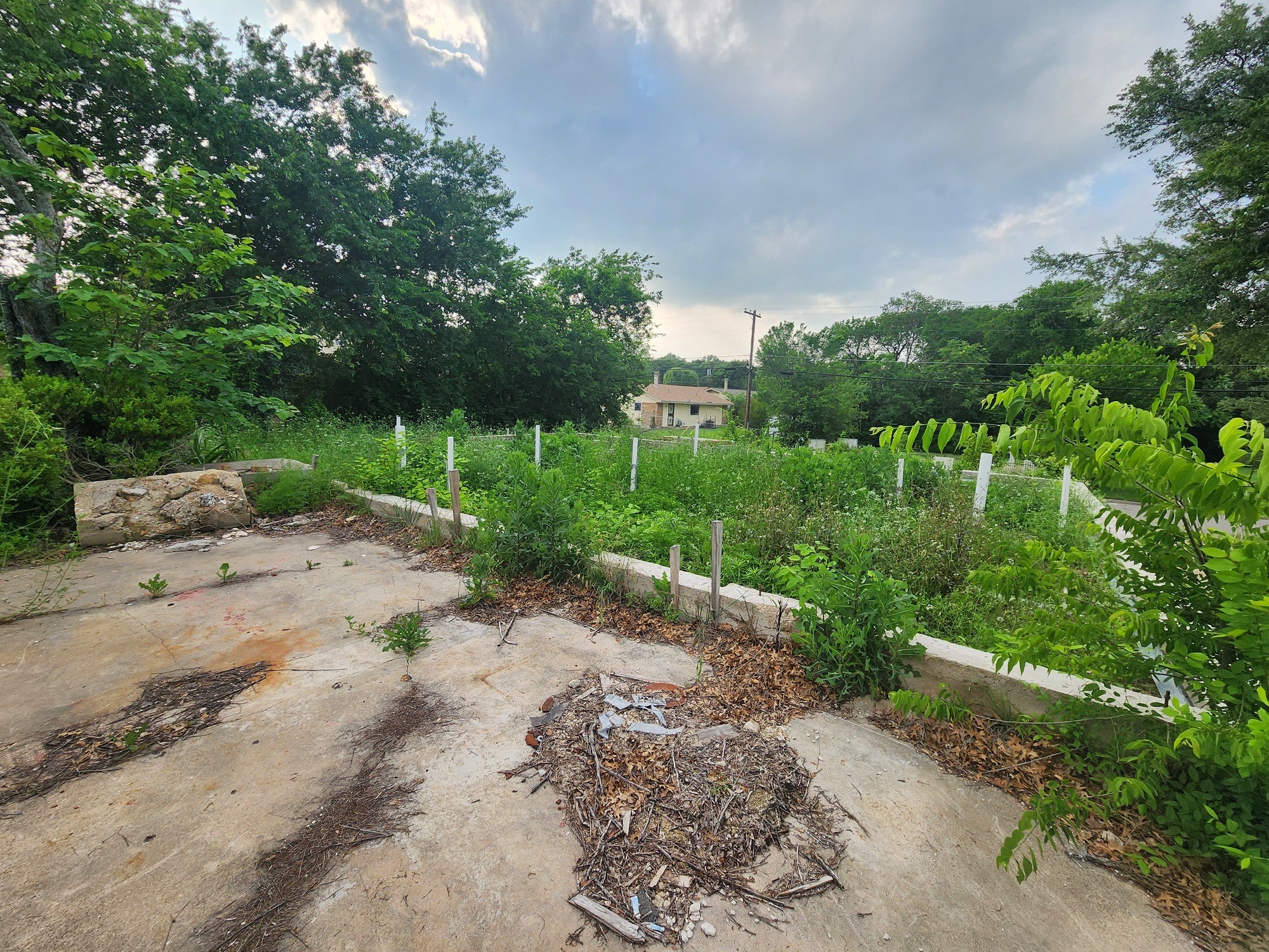 1802 Sutter Street Dallas TX 75216