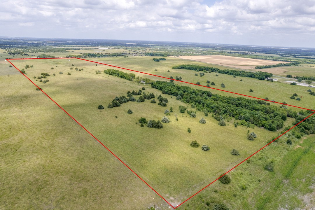 325 Fm 1566 W Wolfe City TX 75496