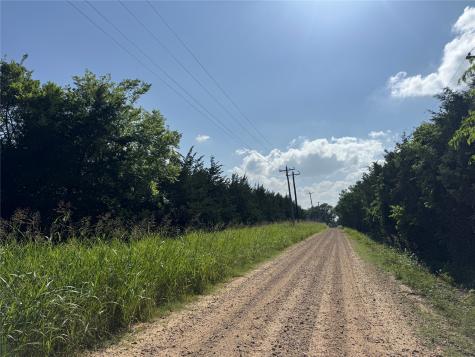 5909 Farm Road 38 S Brookston TX 75421