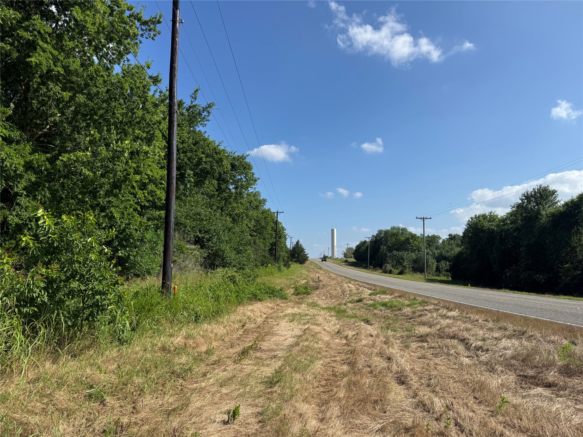 5909 Farm Road 38 S Brookston TX 75421
