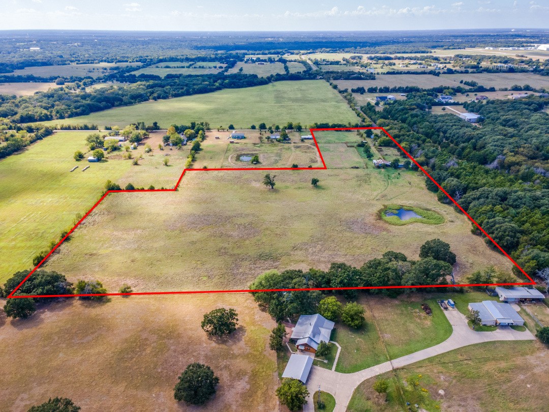 2165 County Road 3304 Greenville TX 75402