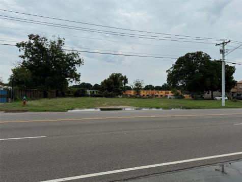 4308 E Belknap Street Haltom City TX 76117