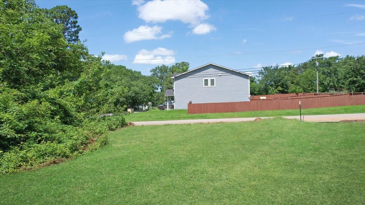 2560 S Scullin Avenue Denison TX 75020