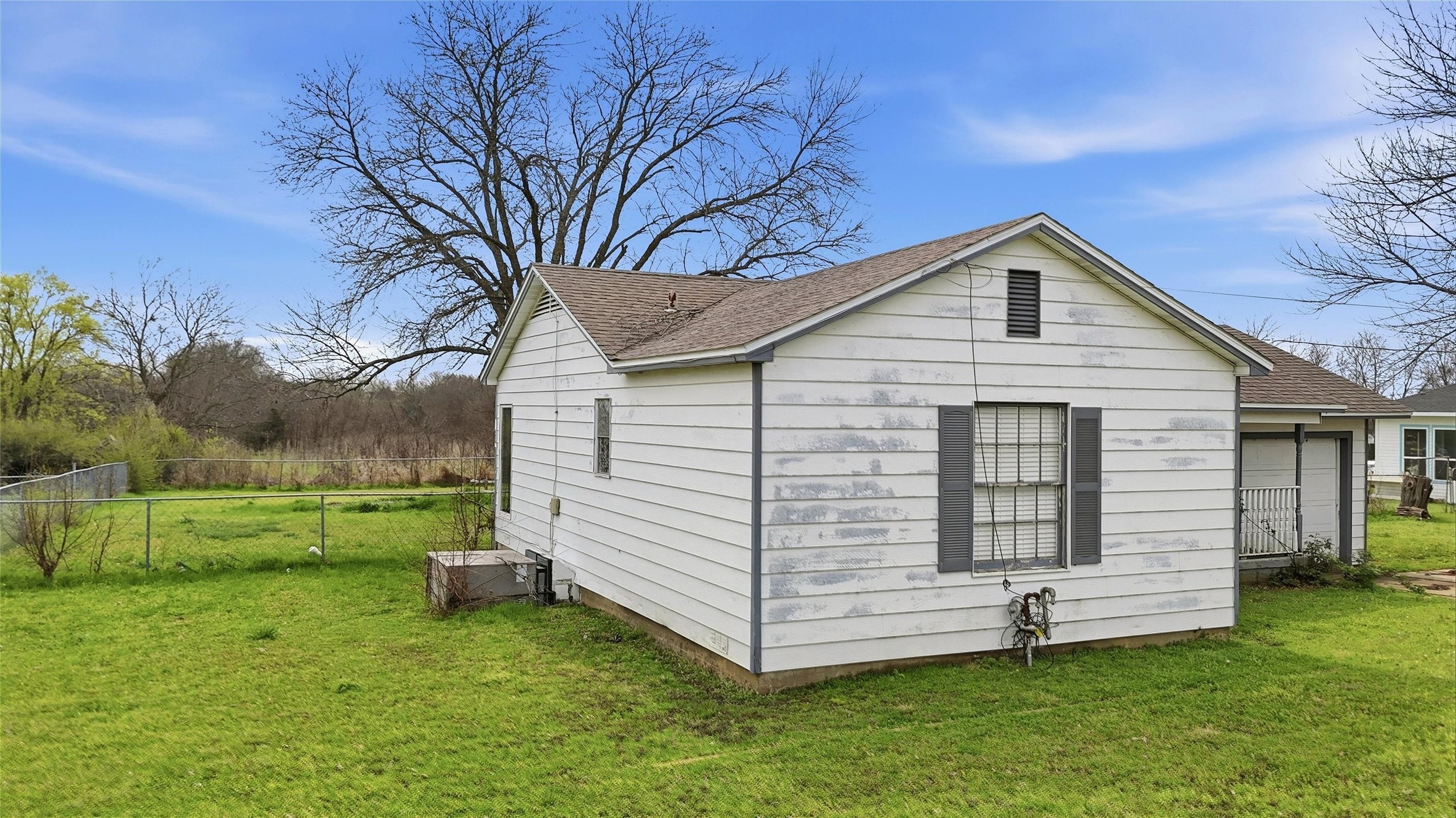 111 E Main Street Gunter TX 75058