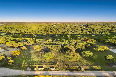 204 N Cheyenne Trail Springtown TX 76082