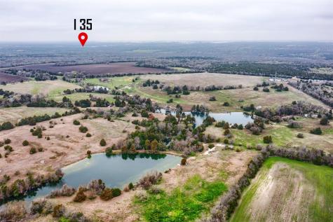 1414 S Bluegrove Road Lancaster TX 75146