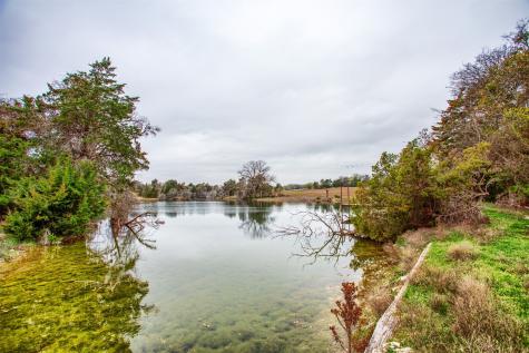1414 S Bluegrove Road Lancaster TX 75146