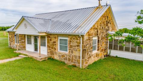3061 Turkey Creek Road Sunset TX 76270