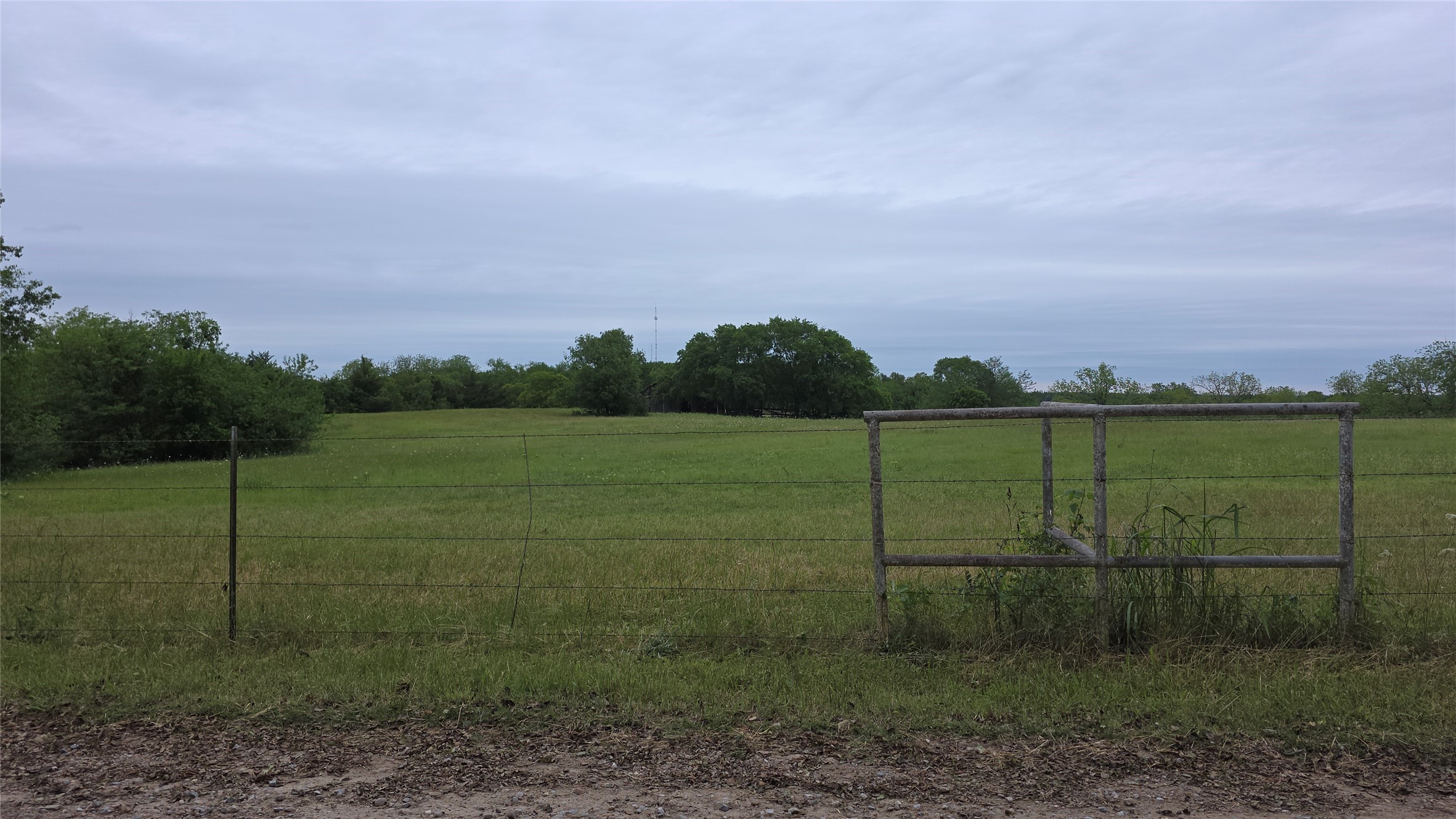 3392 Fm 896 Leonard TX 75452