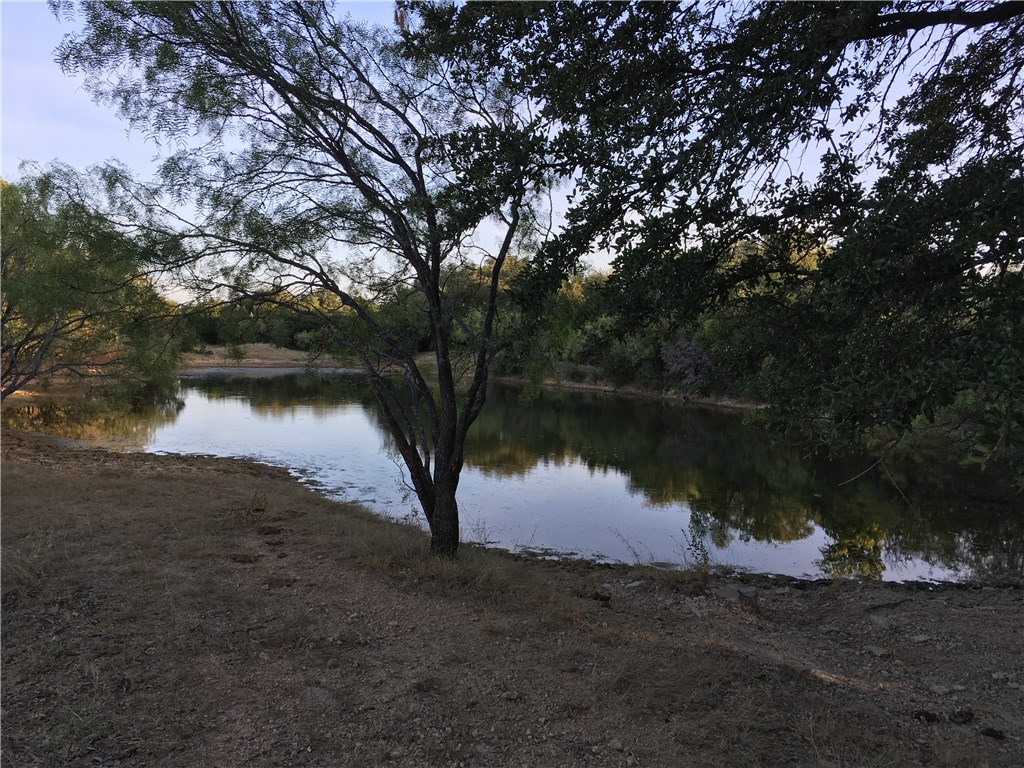 1450 Cr 165 Sidney TX 76474